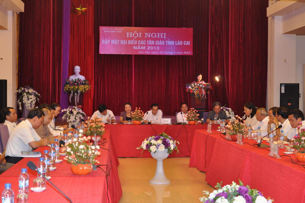 Lao Cai Galaxy Hotel Екстер'єр фото